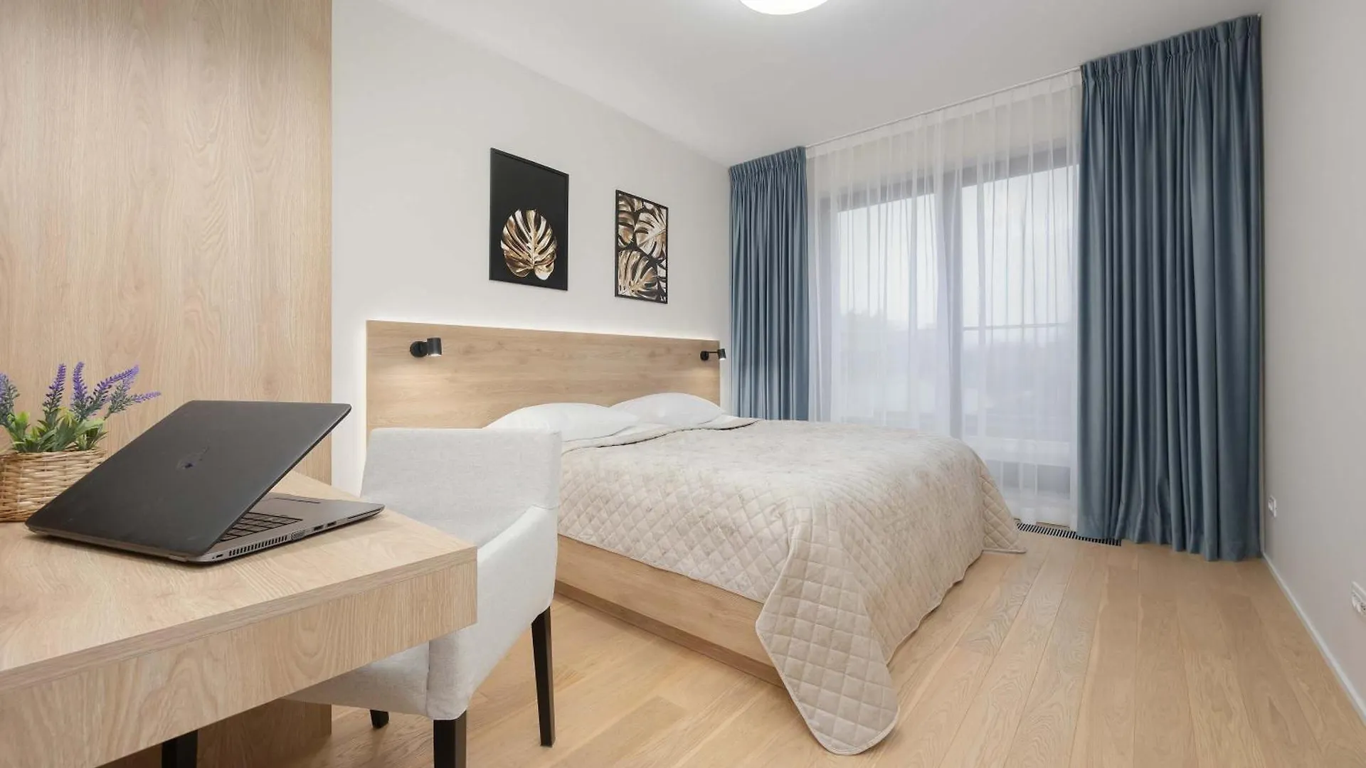 Air Conditioned Apartment With Parking And Desk For Remote Work In Warsaw By Noclegi Renters Poland