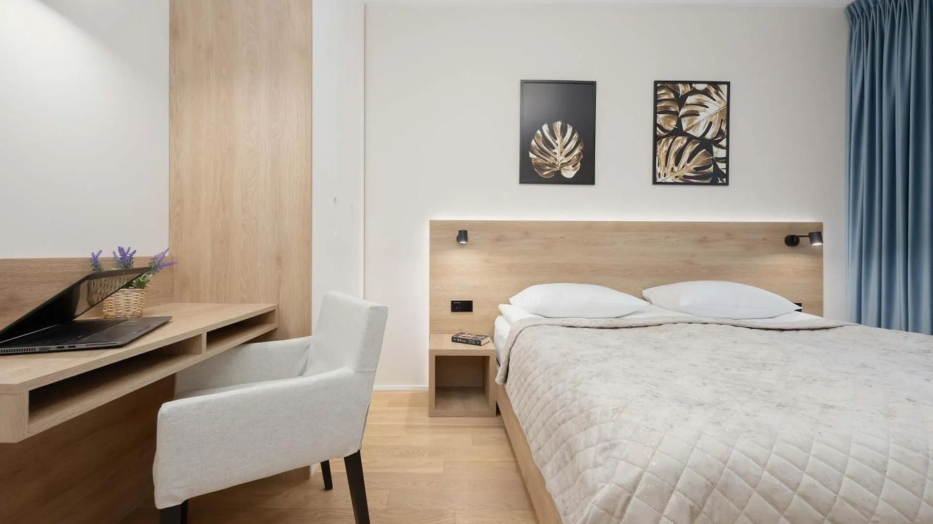 Air Conditioned Apartment With Parking And Desk For Remote Work In Warsaw By Noclegi Renters Poland